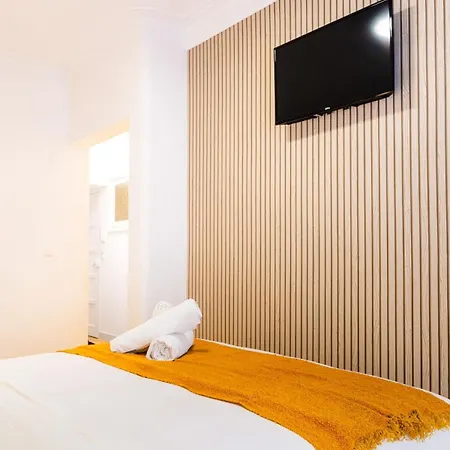Ourique Charm - Near The Market & Metro