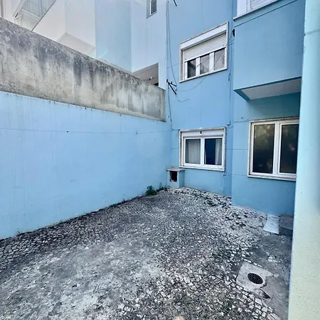 Ourique Charm - Near The Market & Metro *